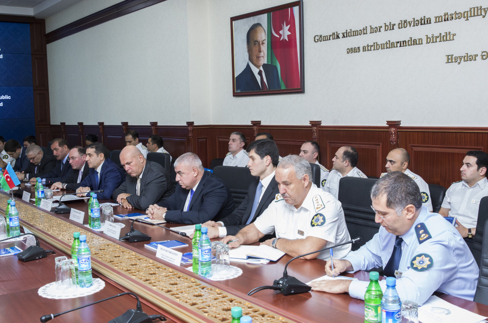 ABŞ nümayəndə heyəti Gömrük Komitəsində - FOTO